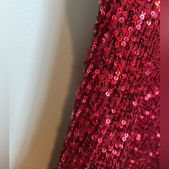 Shimmery Plus size V-neck Ball Gown - Picture 8 of 11